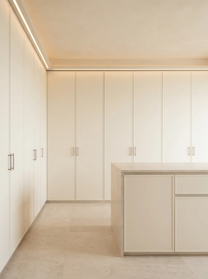 Cream 507 bespoke cabinetry and architectural interior application
